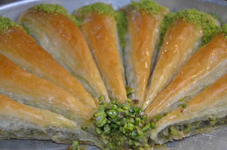 Fıstıklı Havuç Dilim Baklava Tepsi